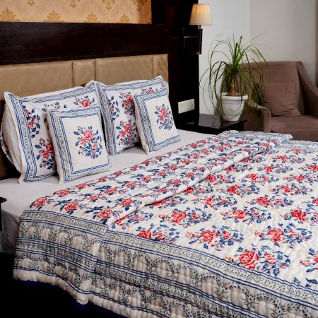 Classic Jaipuri Floral Quilt